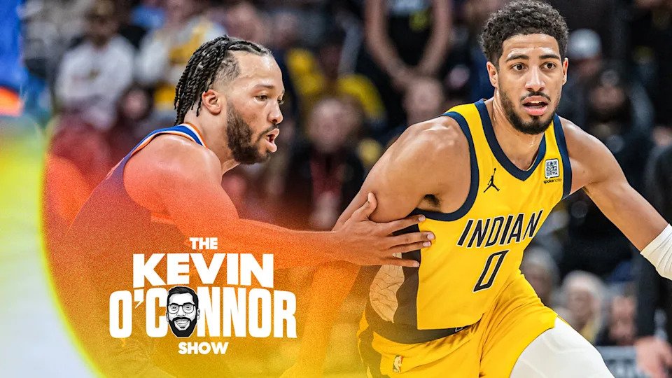 Tyrese Haliburton #0 of the Indiana Pacers dribbles against Jalen Brunson #11 of the New York Knicks at Gainbridge Fieldhouse on November 10, 2024 in Indianapolis, Indiana. (Photo by Michael Hickey/Getty Images)