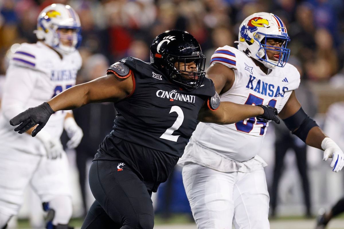 COLLEGE FOOTBALL: NOV 25 Kansas at Cincinnati