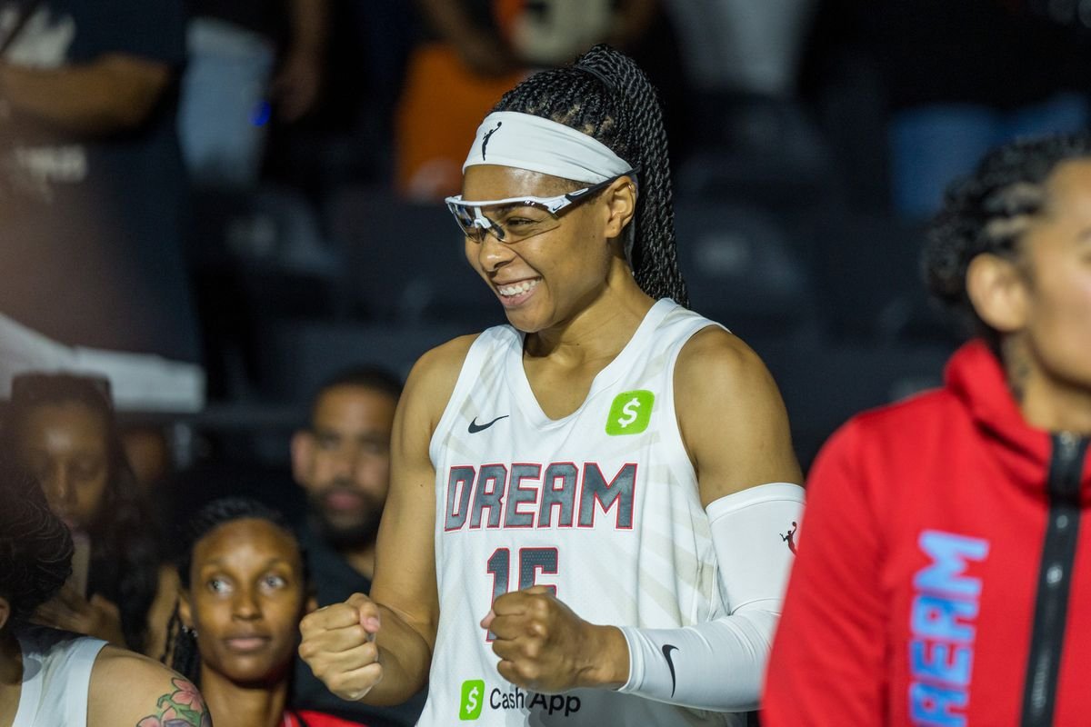 Chicago Sky v Atlanta Dream