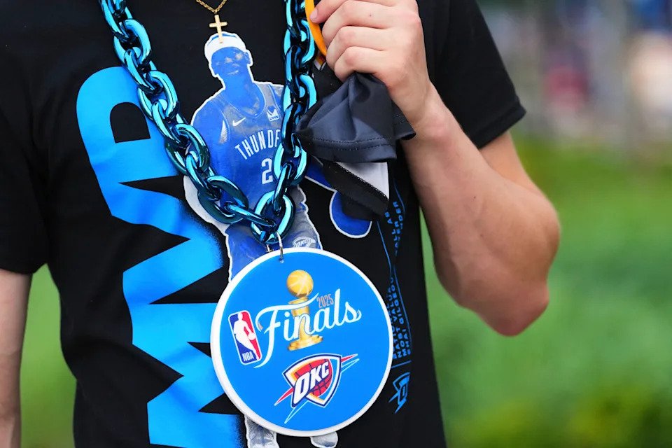 Does Oklahoma City's market size really matter when it comes to basketball? (AP Photo/Julio Cortez)