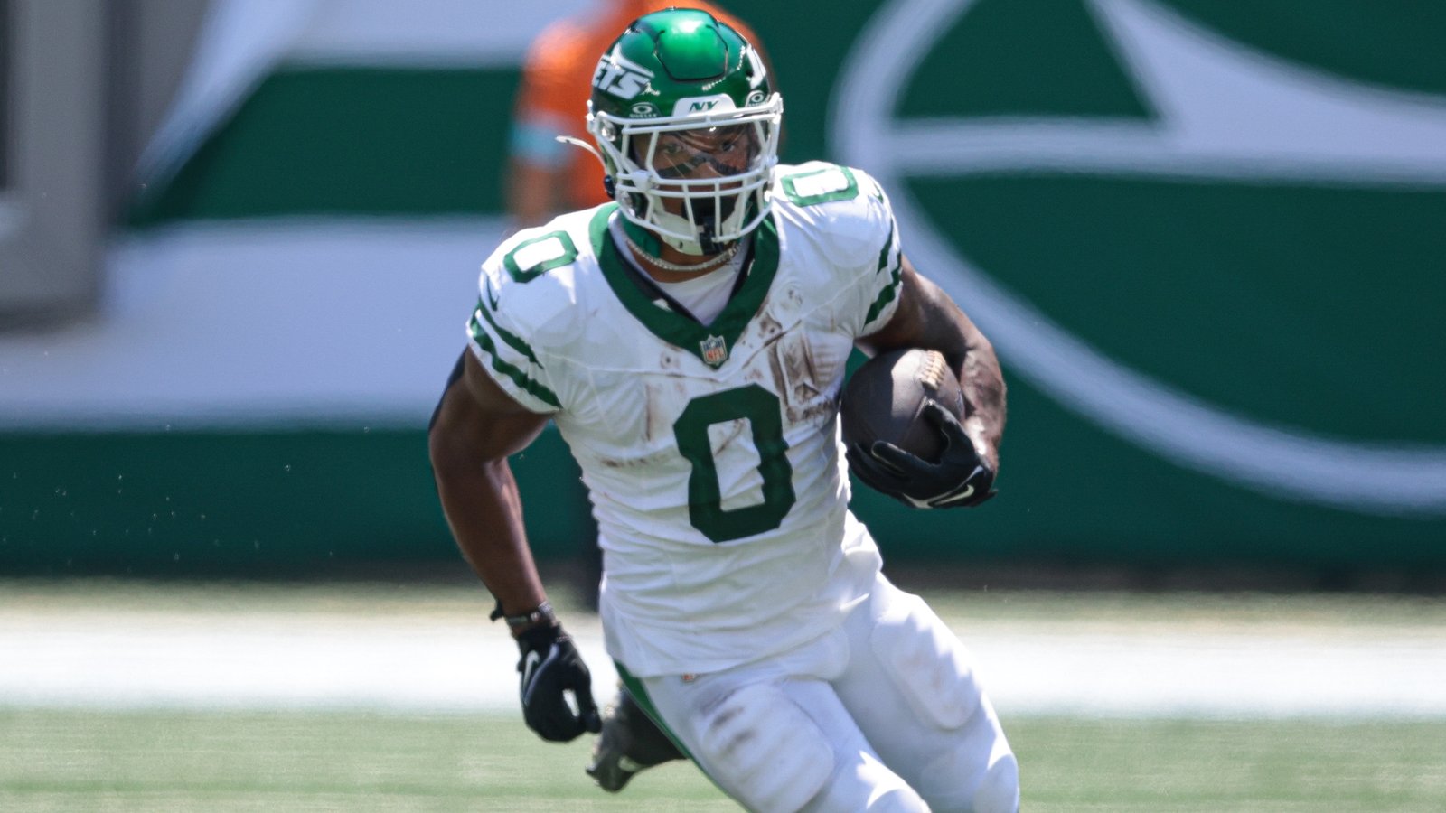 New York Jets running back Braelon Allen (0) carries the ball during the first half against the Washington Commanders at MetLife Stadium