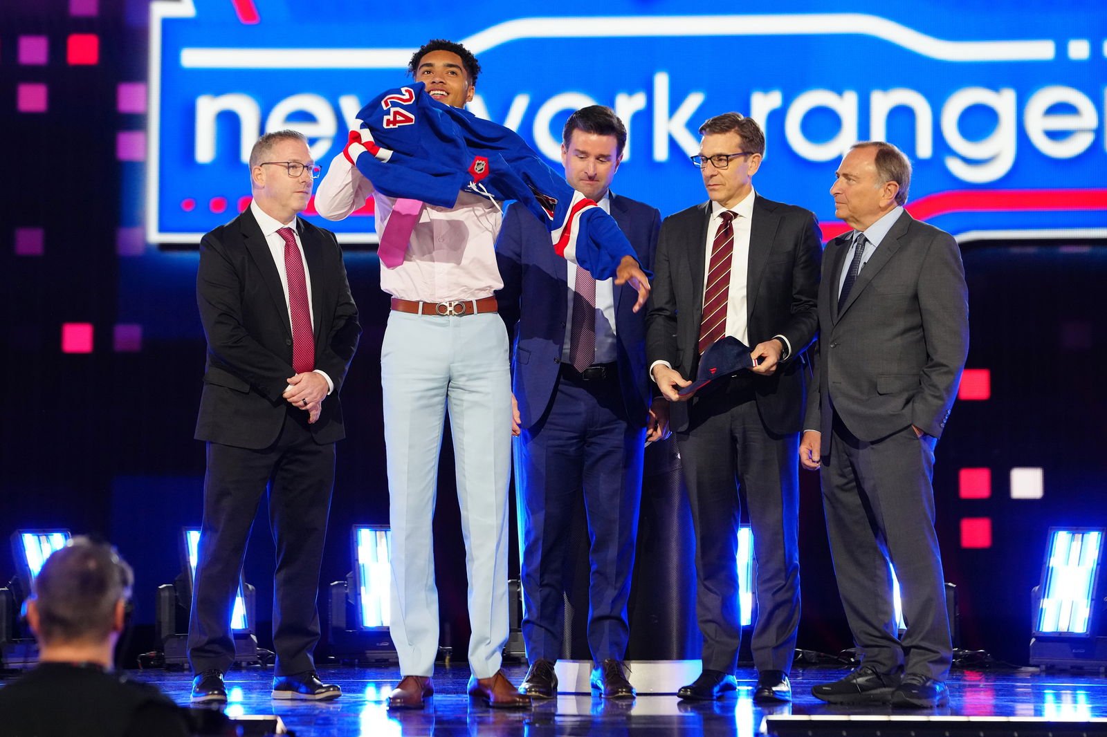 The Rangers Made The Right Decision To Give Away Their 2025 12th Overall Pick And Keep 2026 First-Round Pick 