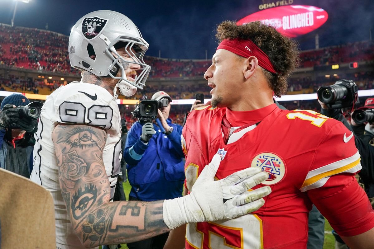 NFL: Las Vegas Raiders at Kansas City Chiefs