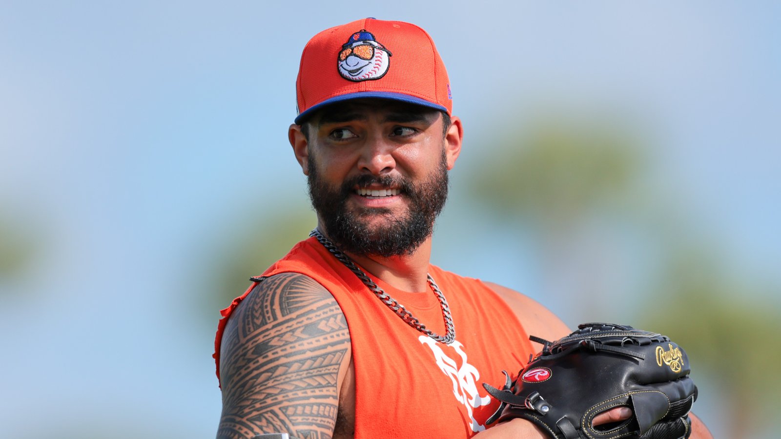 Feb 15, 2025; Port St. Lucie, FL, USA; New York Mets starting pitcher Sean Manaea (59) looks on during a spring training workout at Clover Park. Mandatory Credit: Sam Navarro-Imagn Images