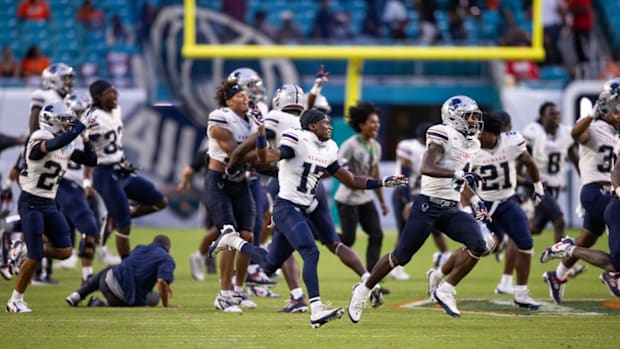 Howard Bison Celebrate Winning OBC