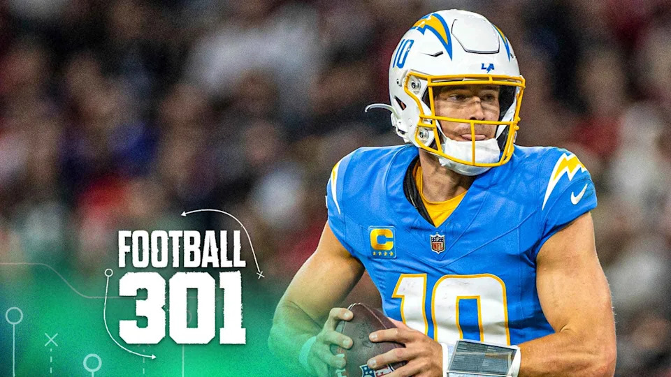 Los Angeles Chargers quarterback Justin Herbert (10) scrambles against the Kansas City Chiefs in an NFL football game, Friday, Sept. 5, 2025, in São Paulo, Brazil. (AP Photo/Jeff Lewis)
