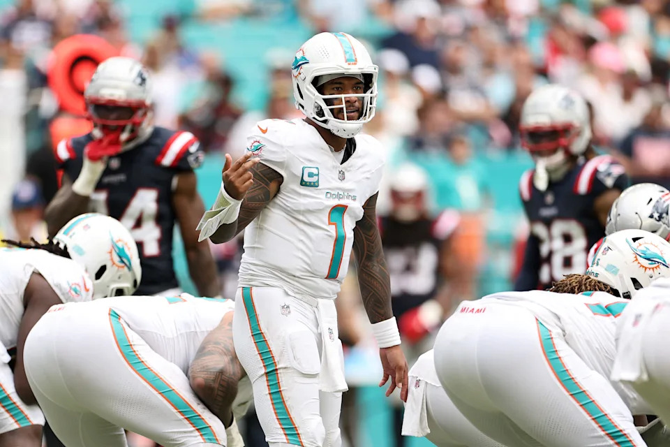 Tua Tagovailoa and the Miami Dolphins are 0-2 to start this season. (Photo by Carmen Mandato/Getty Images)