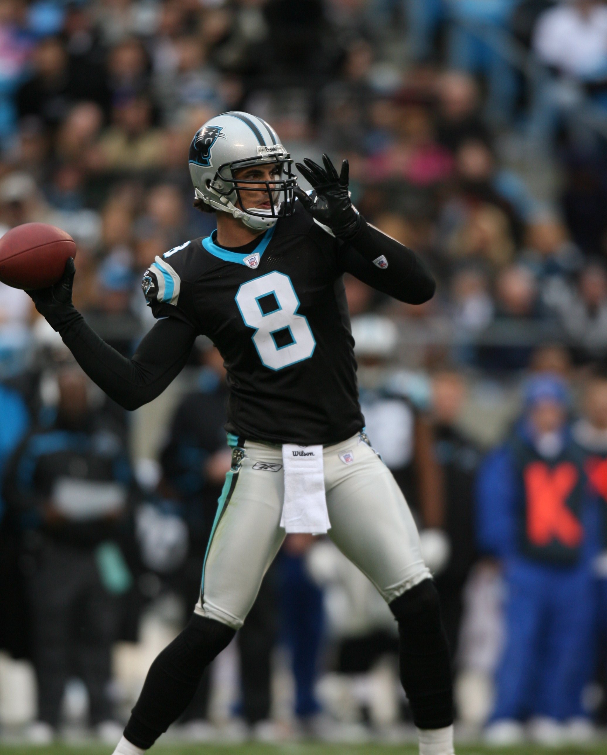 CHARLOTTE, NC - NOVEMBER 25: David Carr #8 of the Carolina Panthers turns to hand the ball off during a game against the New Orleans Saints on November 25, 2007 at the Bank of America Stadium in Charlotte, North Carolina. (Photo by Sporting News via Getty Images via Getty Images)
