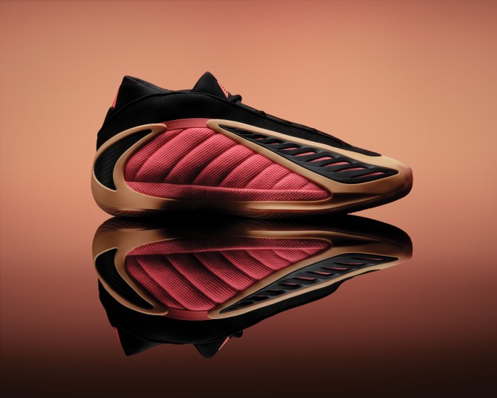 Adidas AE2 sneakers